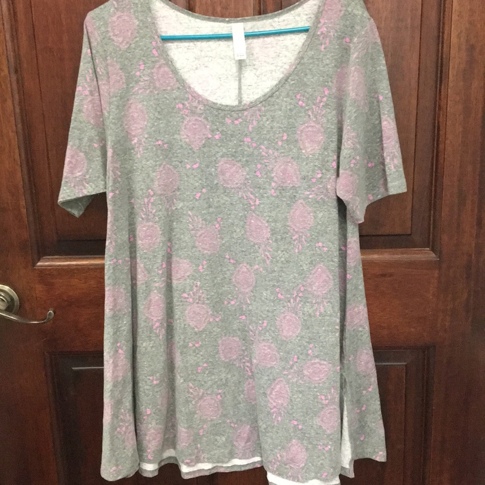 LulaRoe Perfect T